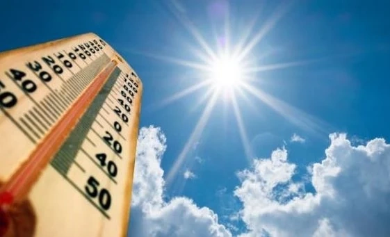 Днес слънчево и горещо. Максималните температури ще са между 33° и 38°
