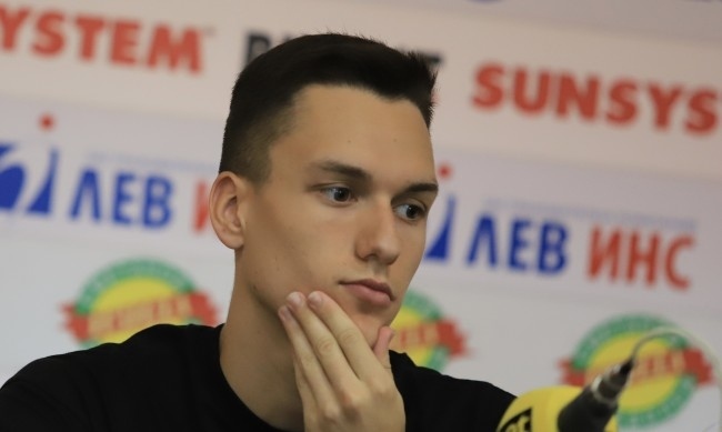 Левтеров не се класира за полуфиналите на 100 м гръб