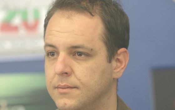 Сандов: Абсурдно е да разбираме за кандидата за премиер на ИТН по време на връчването на мандата