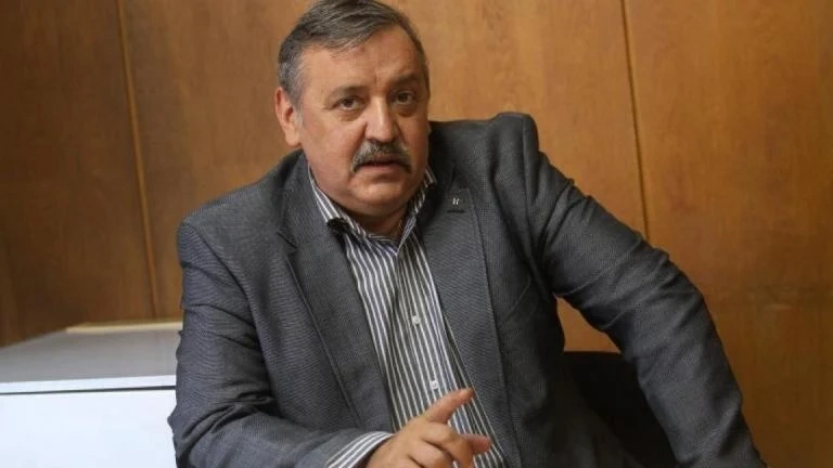 Проф. Кантарджиев: Циркулиращите щамове на Ковид-19 не изискват нови ваксини