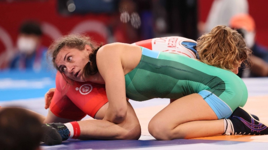 Евелина Николова ще се бори за бронзов медал
