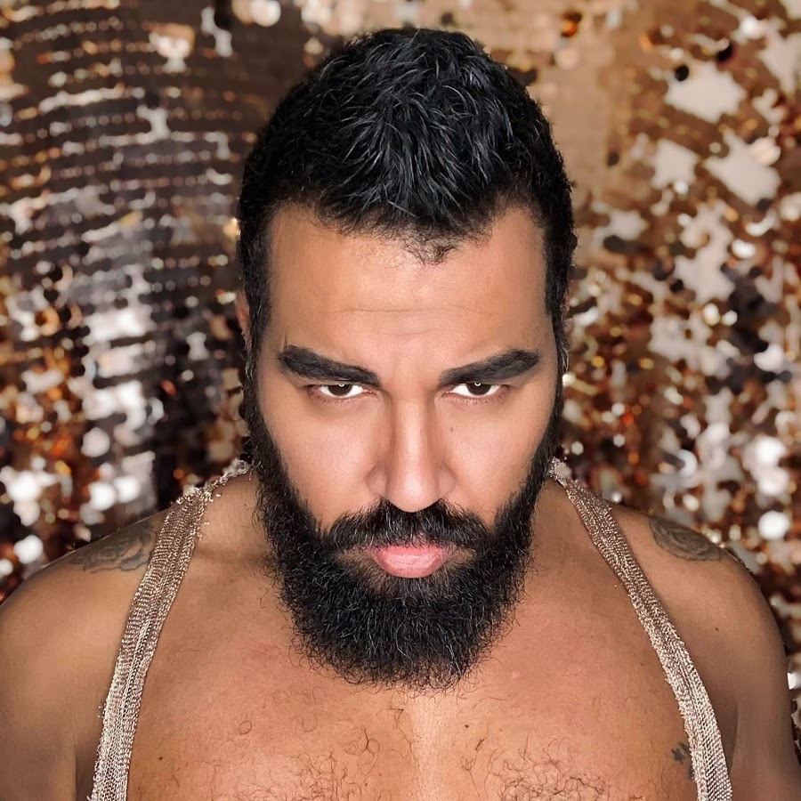 Азис спира с фотошопа: Красотата не е моето нещо