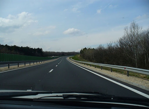 Ограничават движението на ТИР-ове