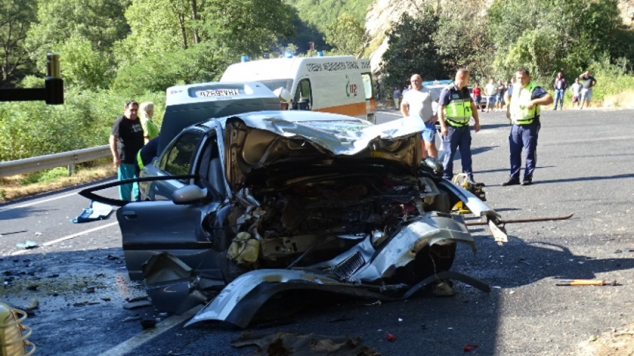 Тежка катастрофа в района на Кресненското дефиле, има загинали
