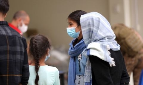  Великобритания ще даде убежище на уязвими афганистанци