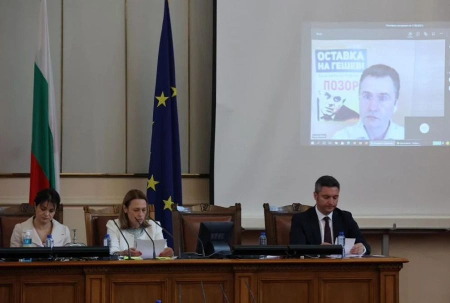 Главният прокурор трябва да внесе в парламента доклад за полицейското насилие над граждани