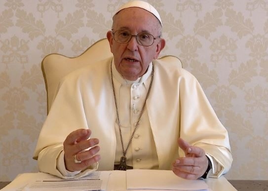 Папа Франциск нарече ваксинирането акт на обич