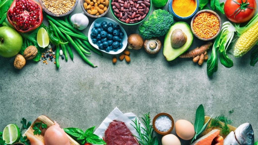 Разходите ни двойно по-високи от доходите, харчим най-много за храна 