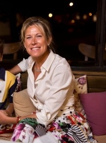 Наша тв водеща управлява бизнес за милиони