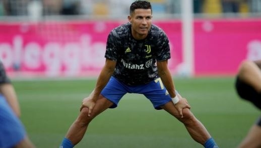 Роналдо гледа към Манчестър Сити