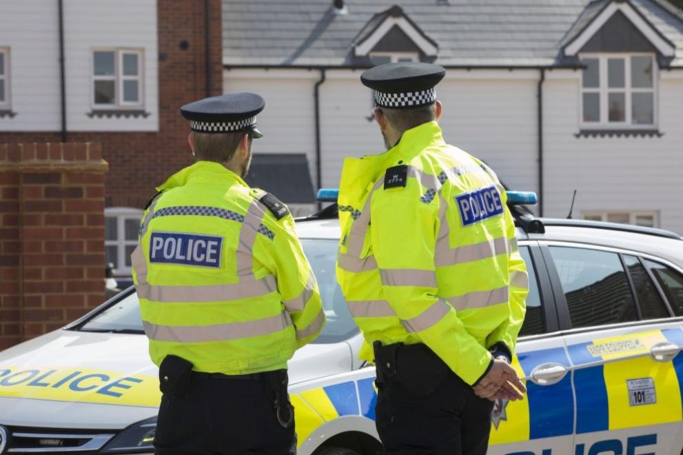 Британската полиция съобщи че е арестувала човек който инжектирал снощи