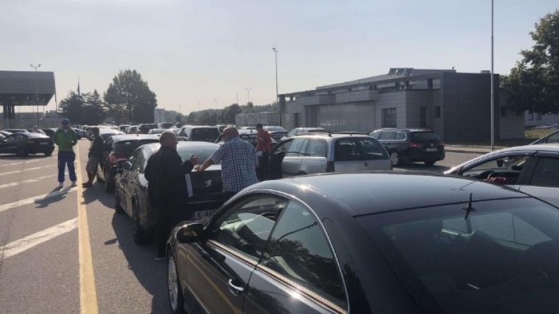 Тапа от 10 часа на влизане от Турция в България