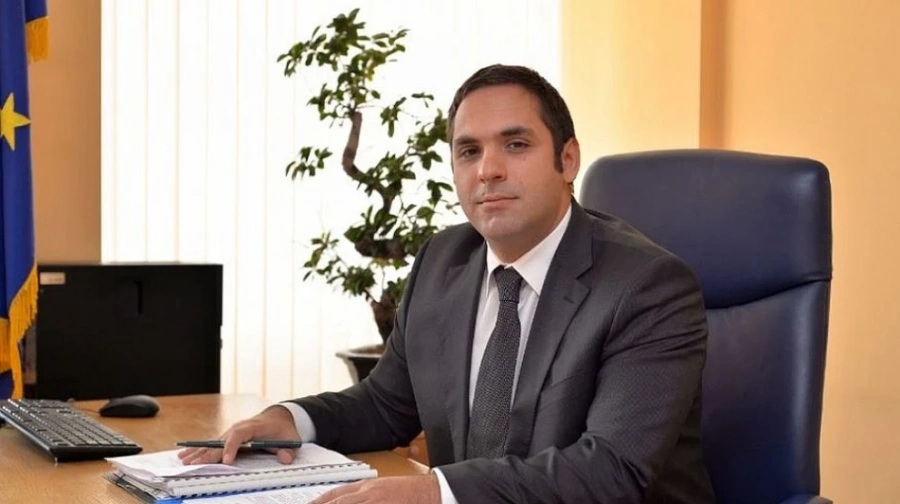 Бившият икономически министър Емил Караниколов не е контролирал ефективно държавните търговски дружества