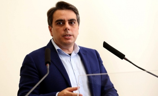 Асен Василев: Ще видя дали има съмишленици, с които можем да направим нещо за България