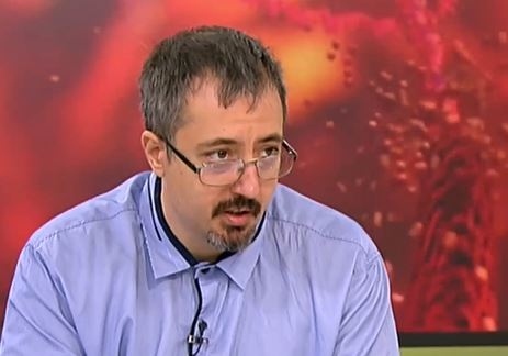 Лъчезар Томов: Отварянето на училищата ще доведе до рязък скок на случаите на COVID-19