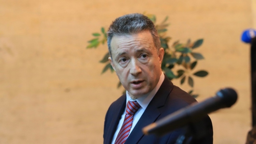 И Янаки Стоилов хвали проекта на Петков и Василев , били в стила на царските юпита от преди 20 години