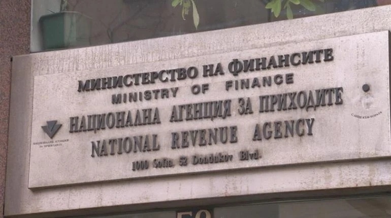 Проверките на НАП излизат и извън борсите за плодове и зеленчуци