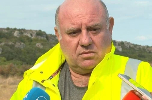 Морска администрация: Ще търсим друг кран за разтоварване на кораба