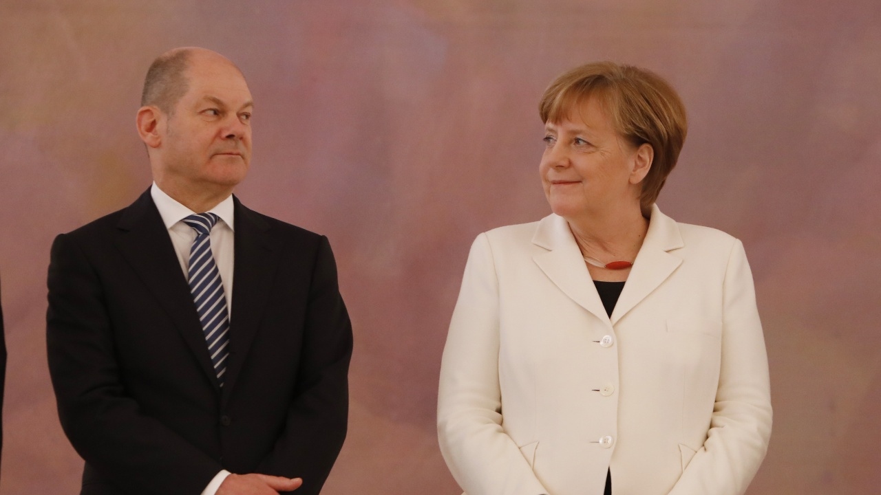 Германският канцлер Ангела Меркел е поздравила лидера на социалдемократите Олаф