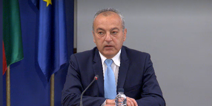 Управляващите отхвърлиха новия дизайн на бизнес и синдикати по мярката 60/40