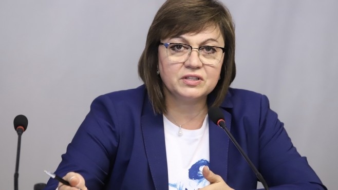 Лидерът на БСП Корнелия Нинова отново е с COVID-19