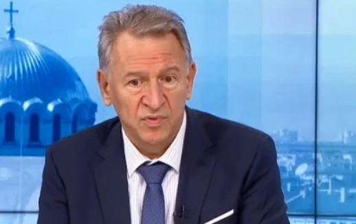 Здравният министър: Налагат се допълнителни мерки, на този етап вечерен час и локдаун - не