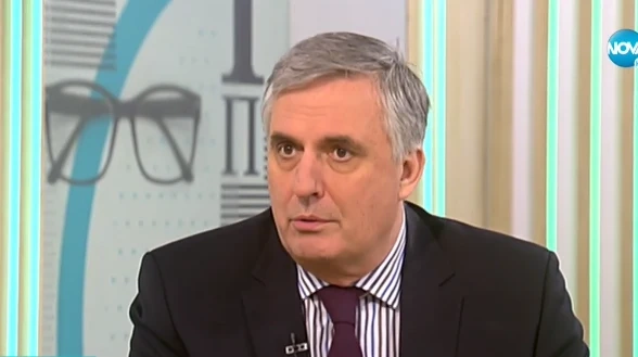 Ивайло Калфин критикува Плана за възстановяване