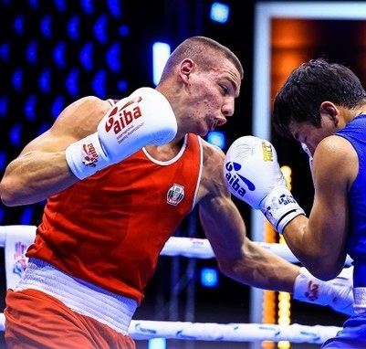 Кристиян Николов с втора победа на световното първенство по бокс