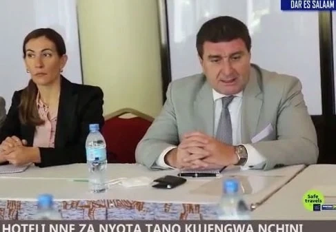 Валентин Златев и бившата министърка Николина Ангелкова заедно в Танзания