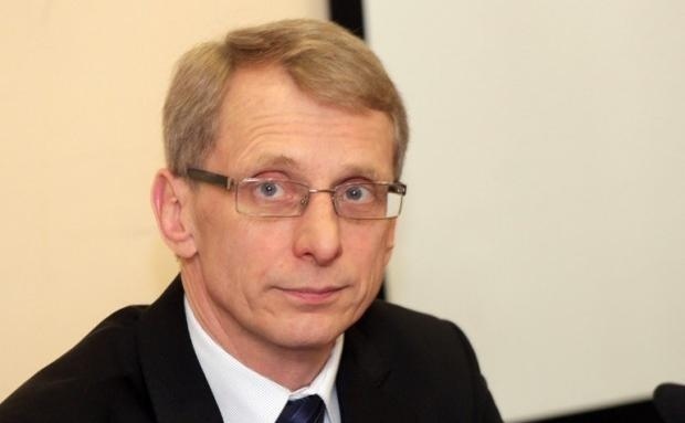 Денков: Учениците, които са ваксинирани или преболедували COVID-19, няма да се тестват