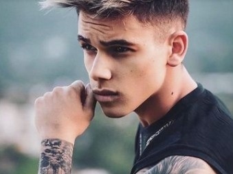 Събират доказателства за тормоз и издевателства над Денис Теофиков!