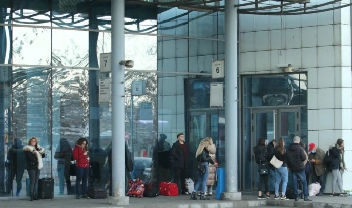 Акция на полицията и данъчните на Централната автогара в София