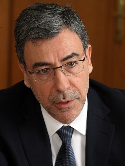 Министър Вълчев: Вечерен час е по-добрата алтернатива на затваряне на учебни заведения