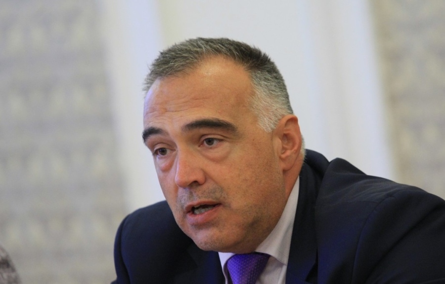 Антон Кутев: Незабавната смяна на Корнелия Нинова е първото условие за спасяването на БСП