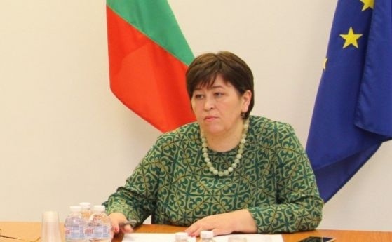 Втори зам.-министър напуска недолюбваната на Радев в туризма - Стела Балтова