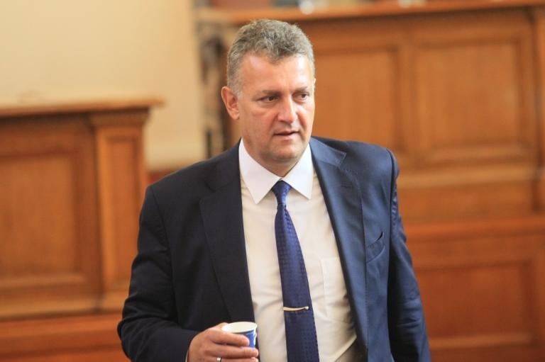 Валентин Николов е отстранен от директорския пост в БЕХ  