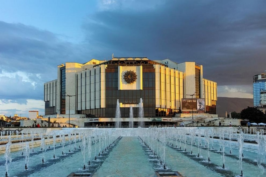 Задвижена е процедурата за изгонване на централата на ГЕРБ от НДК