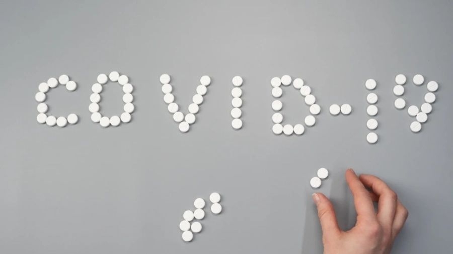 COVID-19 лекарство с антитела на AstraZeneca предлага 83% защита за шест месеца