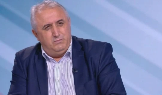 Дикме: Хората виждат зад проф. Герджиков сянката на Доган и Борисов