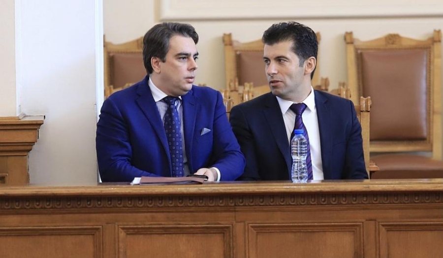 Кирил Петков и Асен Василев стават народни представители от родните си Пловдив и Хасково