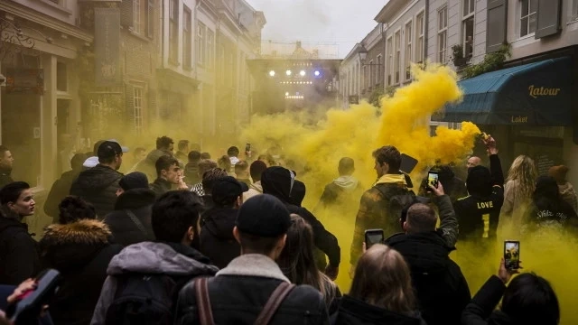Трета нощ на размирици в Нидерландия