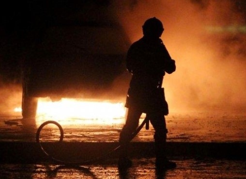 Девет души загинаха при пожар в дом за възрастни хора в село Рояк