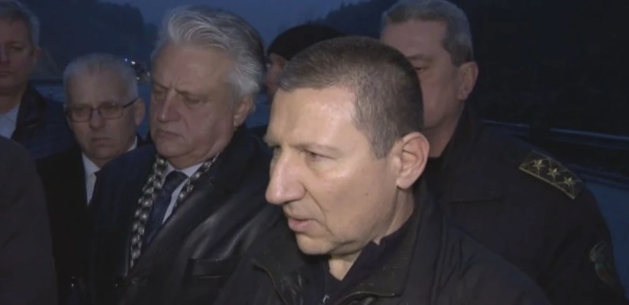 Сарафов: Работим по две версии за катастрофата с автобус на АМ Струма, шофьорът не е оцелял