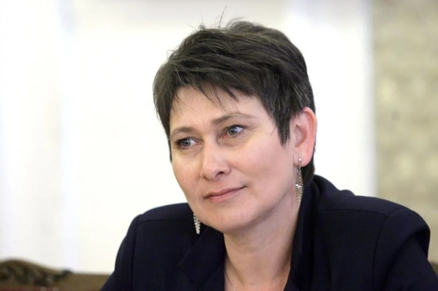 Везиева иска оставките на трима от борда на ДКК