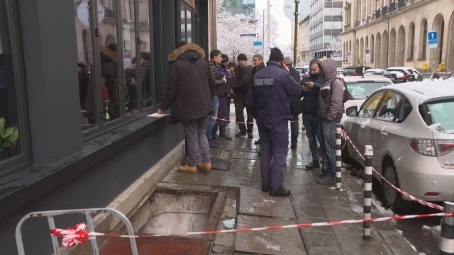 Бременна жена пропадна в шахта в центъра на София