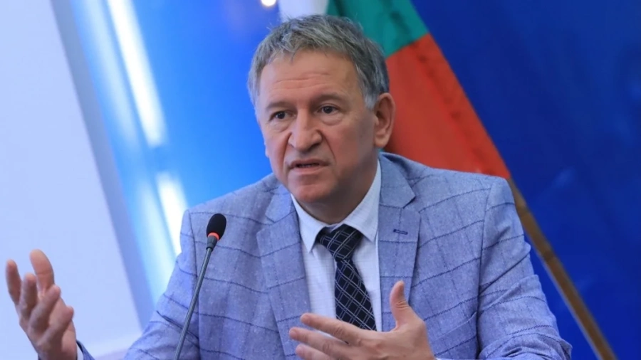  Кацаров с подробности за ваксината срещу COVID-19 за деца