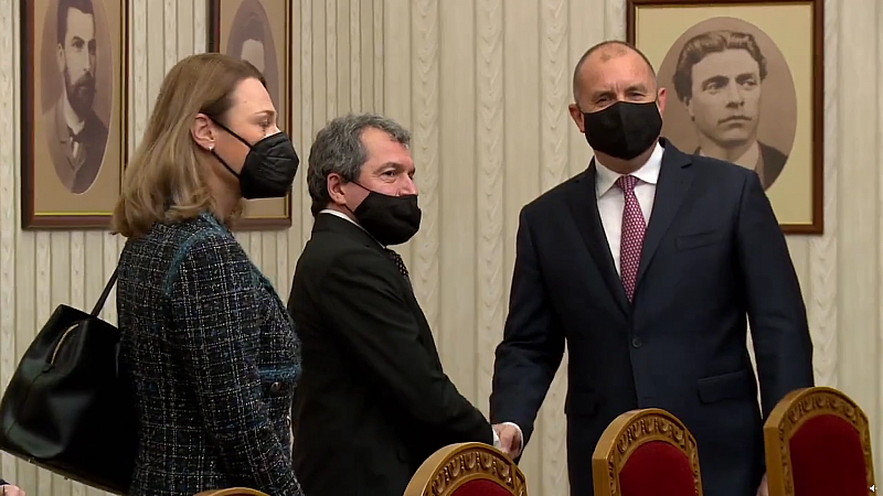 Радев към ИТН: Много избиратели виждат във вас надеждата за една откровена политика