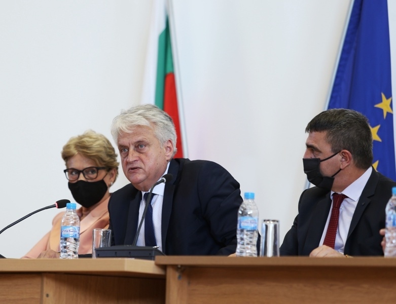 Рашков: Разследването за Хемус ще доведе до промени в състава на парламентарни групи