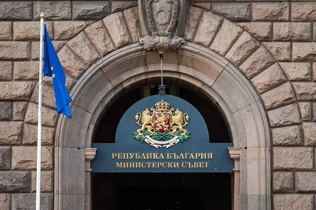 МС компенсира общините за намалените приходи от таксиметров превоз