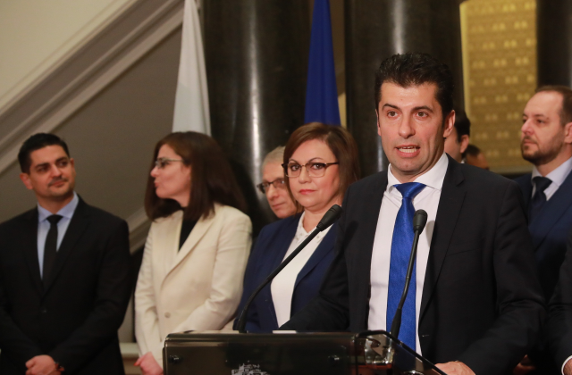 Петков: Първата ми заповед ще бъде всеки в Министерския съвет да е със зелен сертификат